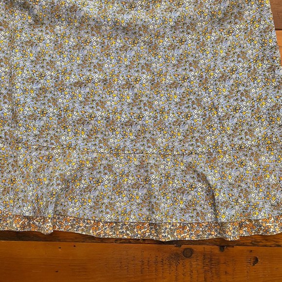 Ann Taylor Flutter Sleeve Floral Dress Sz 4 - NWOT - Picture 6 of 11